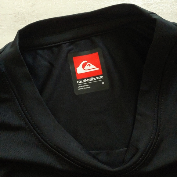 QUIKSILVER NEW Omni Session Long Sleeve Surf Tee Rashguard - Picture 7 of 7